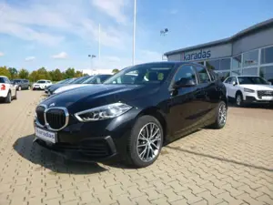 BMW 118 i Advantage AUT/NAVI/LED/SHZ/PDC