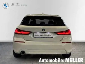 BMW 118 i Limousine Navi Digitales Cockpit LED Sperrdiff. Bild 4 BMW 118 i Limousine Navi Digitales Cockpit LED Sperrdiff. Bild 4