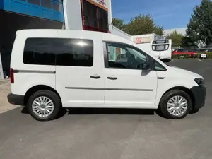 Volkswagen Caddy 2.0 TDI  Conceptline Navi PDC Tempomat 1Hd Bild 4