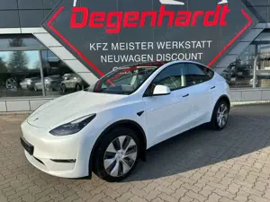 Tesla Model Y Long Range Dual AWD Matrix Wärmepumpe