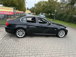 BMW 330 Bild 5