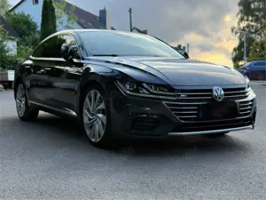 Volkswagen Arteon 2.0 TDI SCR DSG R-Line