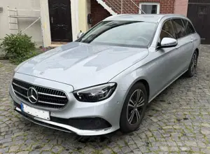 Mercedes-Benz E 200 Avantgarde, AHK, Herst.Garantie 3/26
