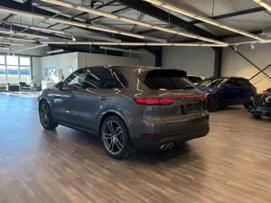 Porsche Cayenne Bild 5
