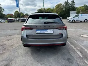 Skoda Octavia Combi RS Panorama/Standheizung/AHK Bild 5
