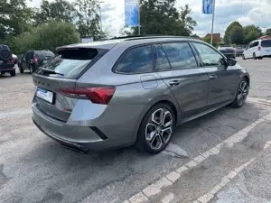 Skoda Octavia Combi RS Panorama/Standheizung/AHK Bild 4