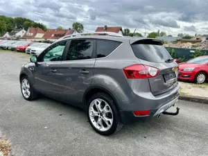 Ford Kuga Titanium*PANO+NAVI+TEILLEDER*TOP Bild 5