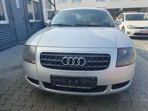 Audi TT 1.8 T Coupe (132kW)