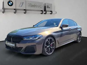 BMW M550 i xDrive Limousine M SPORT INDIVI ALVITGRAU