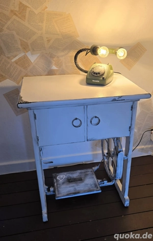 Antiker Nähtisch zu Verkaufen 