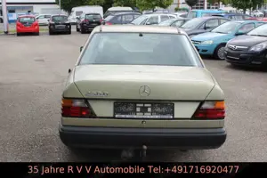 Mercedes-Benz 250 D W 124  * Oldtimer mit H -Kennzeichen, TÜV Bild 5