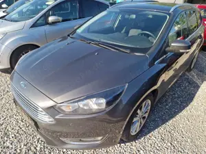 Ford Focus Kombi Titanium,TüV  neu