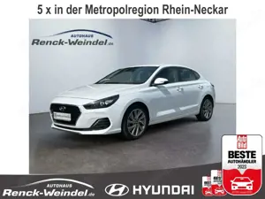 Hyundai i30 PDE Fastback Style 1.4 T-GDI Apple CarPlay Android