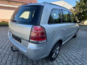 Opel Zafira Edition Bild 5