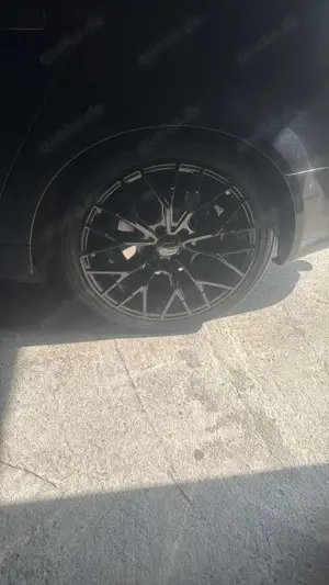 Audi A4 Avant 2.0 T FSI Bild 5