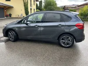 BMW 220 220i Active Tourer Aut. Sport Line Bild 2