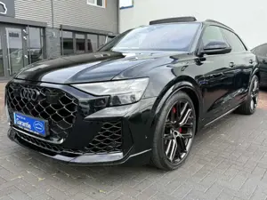 Audi RS Q8 RS Q8 TFSI quattro tiptronic *1. Hand *Pano *AHK