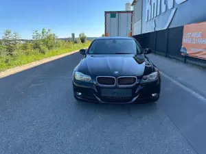 BMW 320 320d xDrive DPF Edition Lifestyle