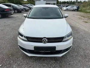 Volkswagen Jetta VI Highline Navi