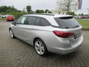 Opel Astra ST 1.2 Ultimate LED NAVI RFK Sitz-/LR-/FS-Hzg Bild 3