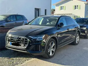 Audi Q8 55 TFSI quattro