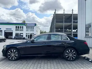 Mercedes-Benz E 300 de Lim Distronic+ HUD Spur Memory Ambi MBUX
