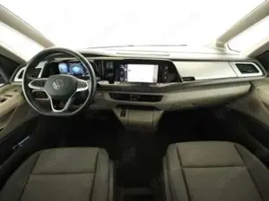 Volkswagen T7 Multivan lang LÜ TDI DSG 7Sitze AHK ACC Pano Bild 4