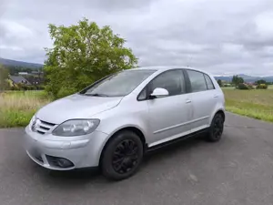 Volkswagen Golf Plus 1.6 FSI Tour - Preis VB