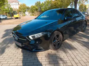 Mercedes-Benz A 180 A -Klasse Lim. A 180 d AMG Line Navi LED Klima