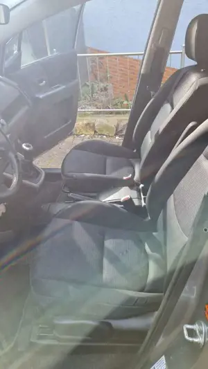 Mazda 5 2.0 CD DPF Active Bild 4