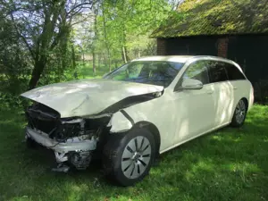 Mercedes-Benz E 220 E 220 d (213.204)