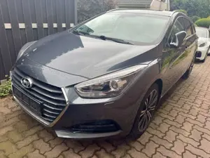 Hyundai i40 Kombi blue 1.7 CRDi Premium