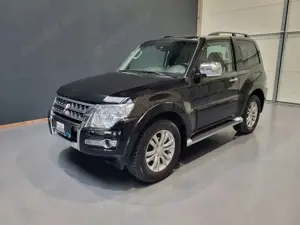 Mitsubishi Pajero 3.2 DI-D Top *Leder| Navi| Xenon| Klima*