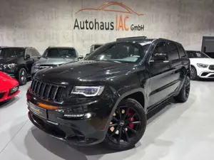 Jeep Grand Cherokee 6.4 V8 HEMI SRT/PANO/LED/SITZBELÜ