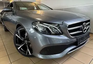 Mercedes-Benz E 220 d Avantgarde LED CarPlay  Kamera 20 Zoll Leder