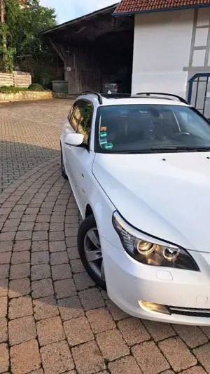BMW 520 520d Touring Edition Fleet Lifestyle Bild 3
