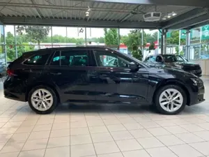 Skoda Octavia Combi 2.0 TDI DSG Selection Navi Kamera Bild 5
