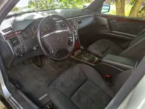 Mercedes-Benz E 280 E 280 Elegance Bild 5