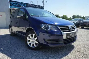 Volkswagen Touran 1.6 Freestyle |7-Sitzer| |Navi| |Tempom.|