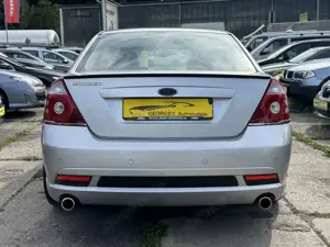 Ford Mondeo Mondeo 3.0 V6 ST 220 Bild 5