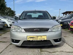 Ford Mondeo Mondeo 3.0 V6 ST 220 Bild 2