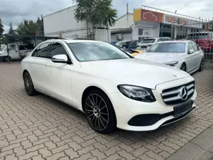 Mercedes-Benz E 300 *LED*KAMERA*S-DACH*TEMPOMAT*