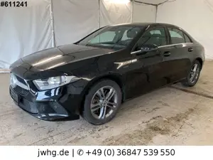 Mercedes-Benz A 250 e Kam Stufenheck Teilleder Navi
