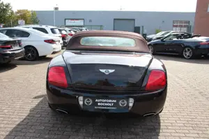 Bentley Continental GTC Mulliner 6.0 W12 Exclusive Paint Bild 5