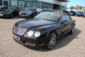 Bentley Continental GTC Mulliner 6.0 W12 Exclusive Paint Bild 2