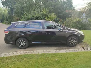 Toyota Avensis Avensis Combi 1.8 Sol