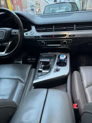 Audi Q7 3.0 TDI quattro tiptronic