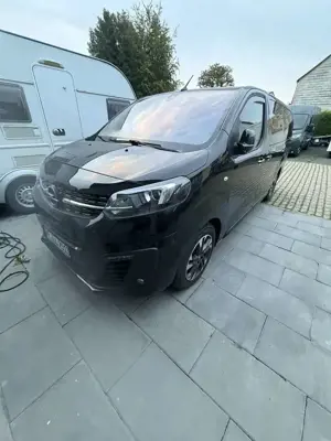 Opel Zafira Life 2.0 D L Aut. Innovation Navi 7 Sitze AHK Leder ACC