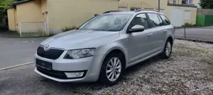 Skoda Octavia Octavia Combi 1.6 TDI DPF DSG Ambition
