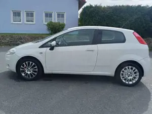 Fiat Grande Punto 1.4 16V Racing,95PS,6Gang,Klima,CD,NSW,EFH Bild 4